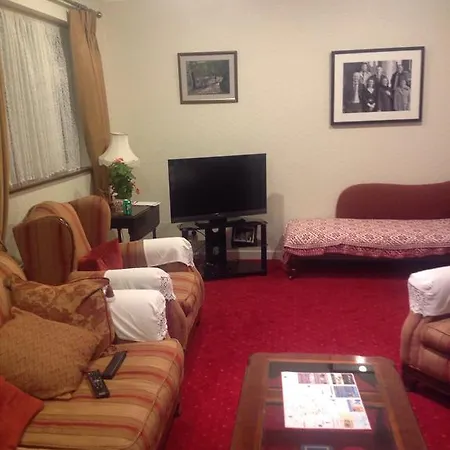 Πανσιόν Hillcourt