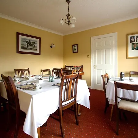 Guest house Hillcourt 3*